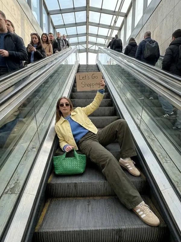Fashion shoot on the escalator — image 2